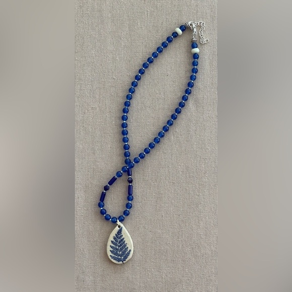 20-1/2 inch Ceramic Fern Frond Pendant necklace NWOT - Picture 2 of 12